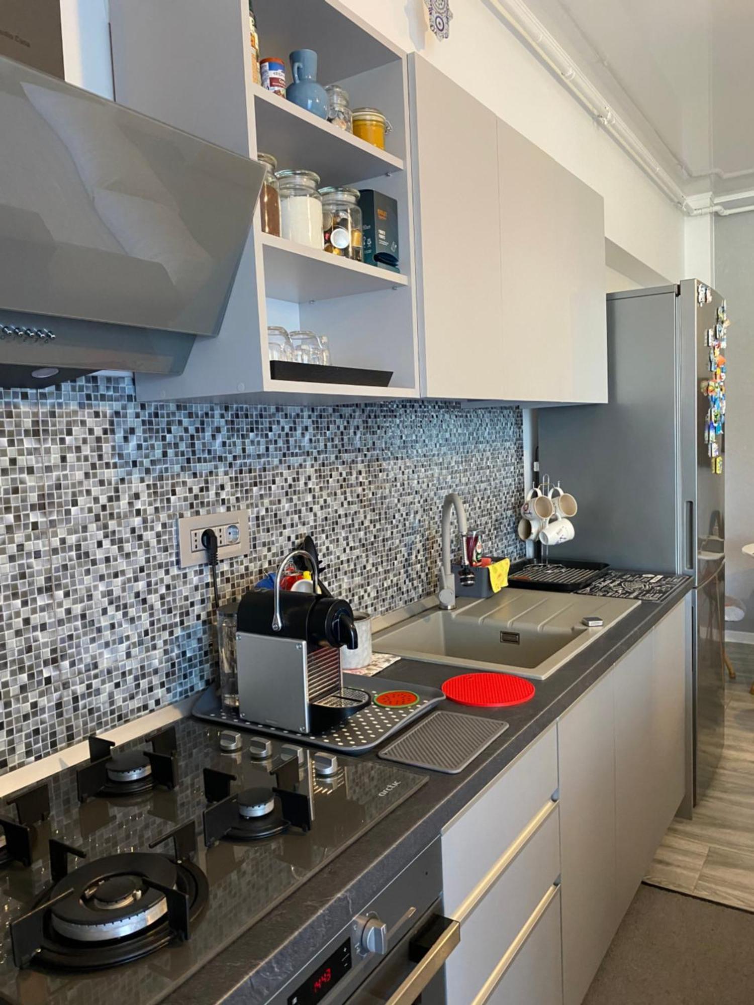 Elysse Sunrise Apartment Mamaia Esterno foto