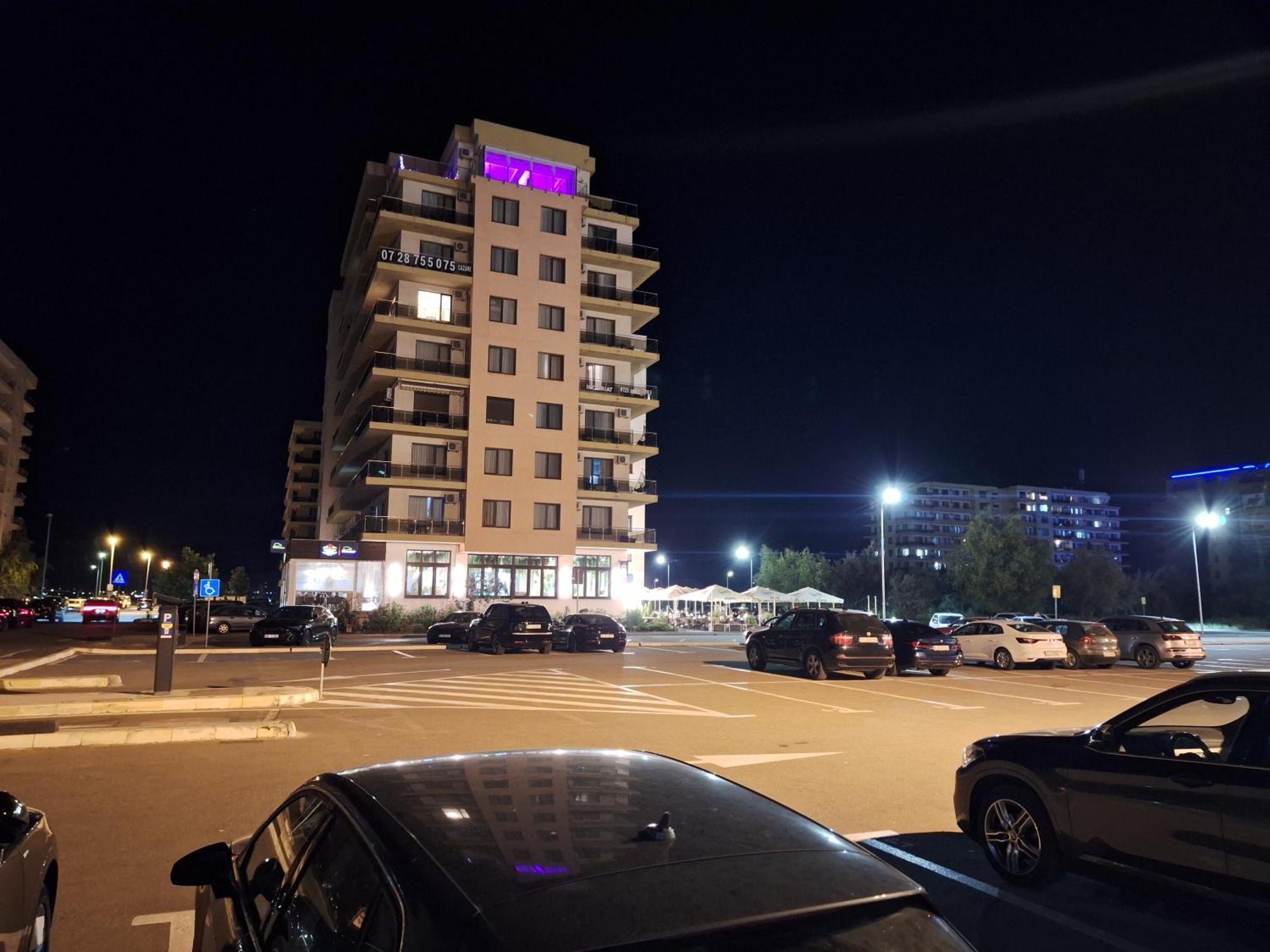Elysse Sunrise Apartment Mamaia Esterno foto