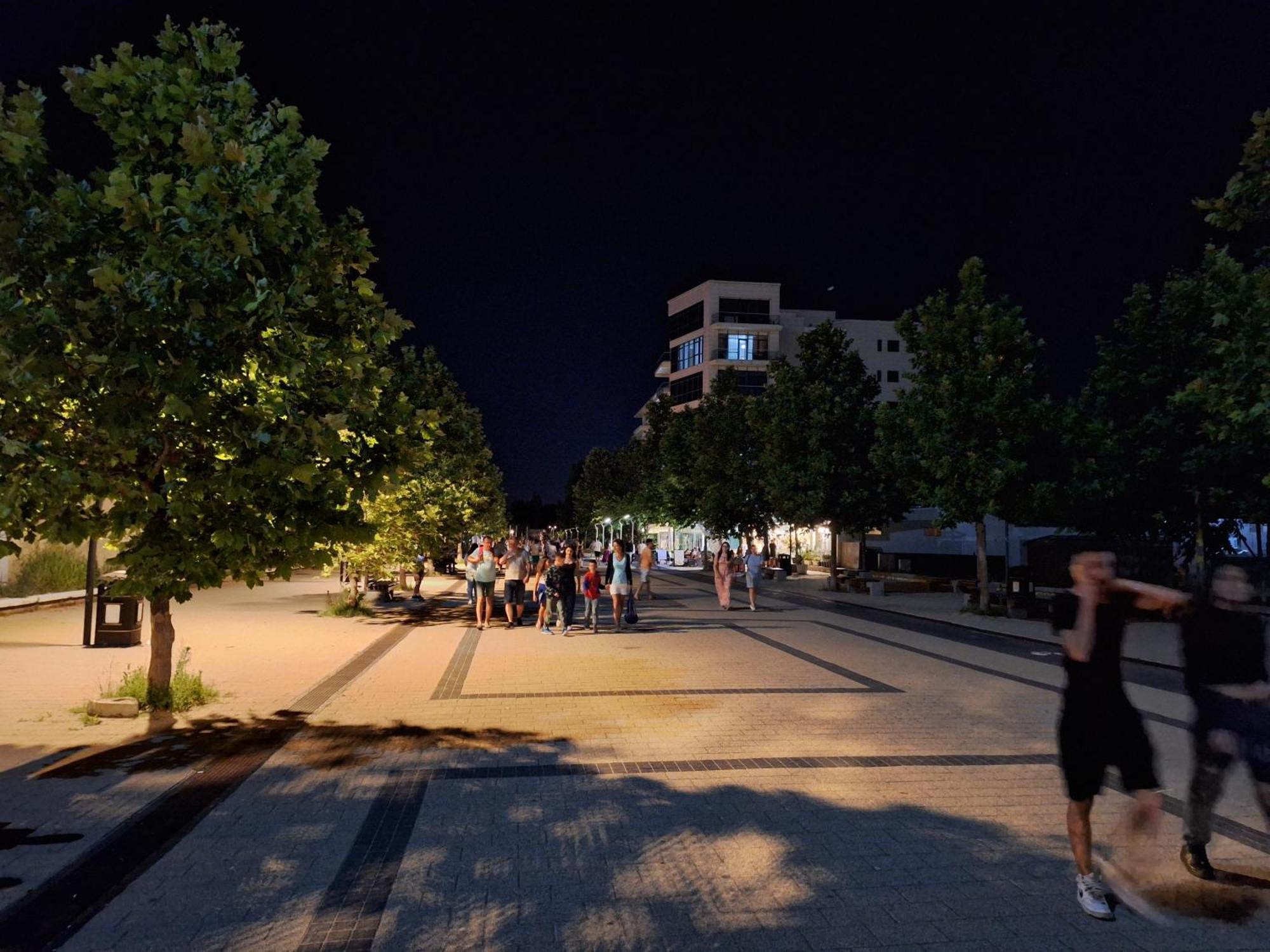 Elysse Sunrise Apartment Mamaia Esterno foto
